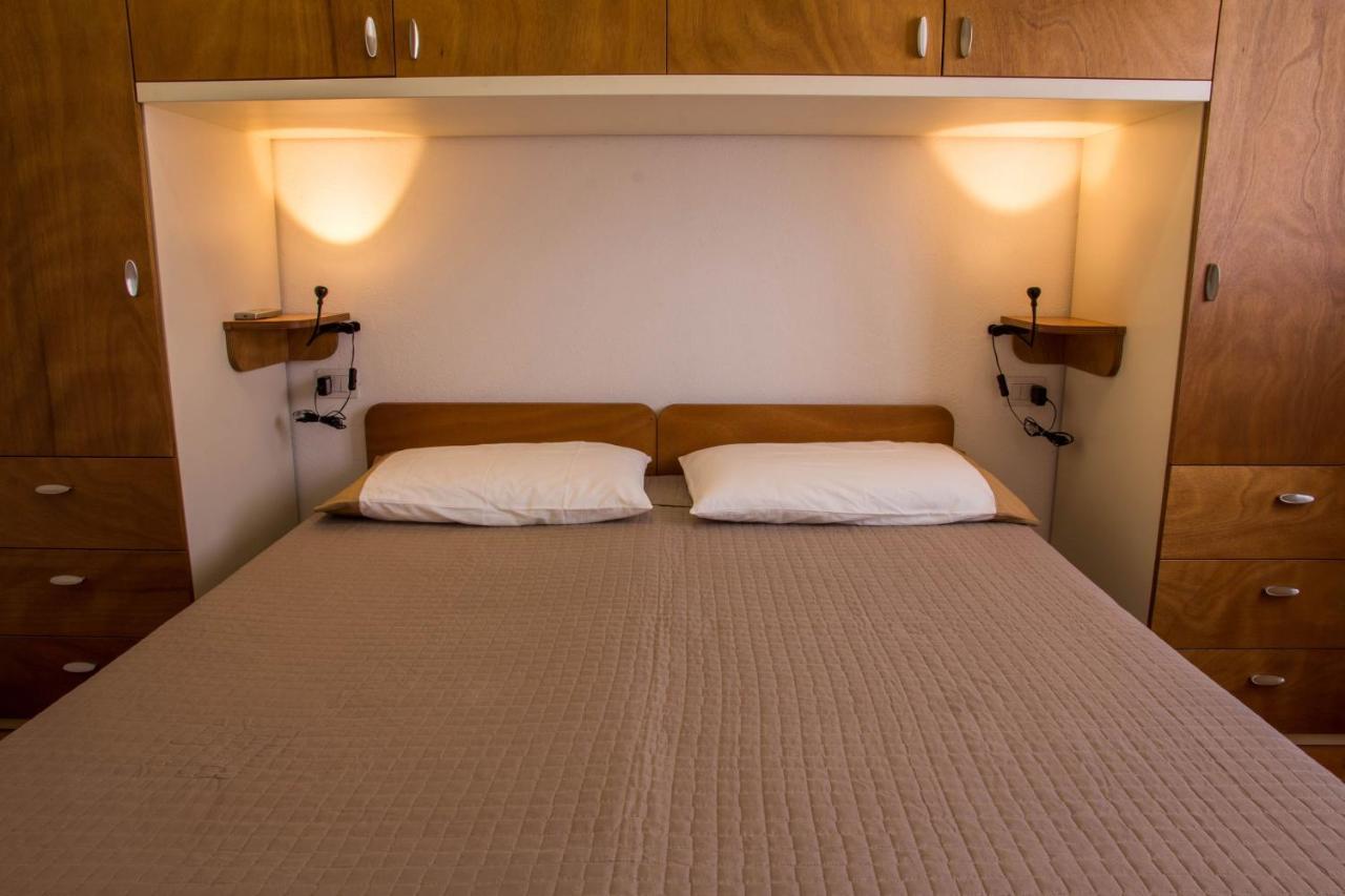 Gf Apartments Li Seddi บาเดซี ภายนอก รูปภาพ