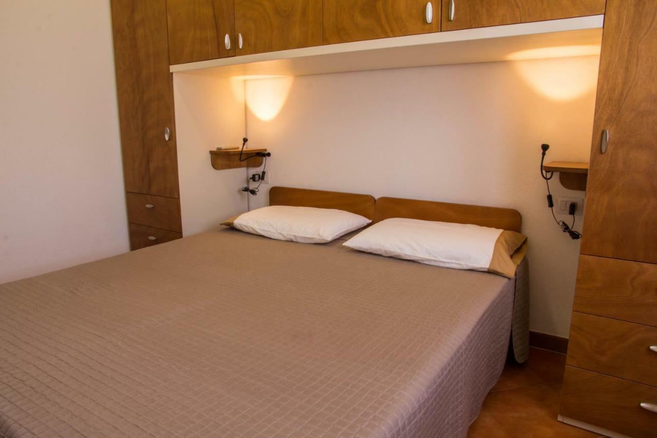 Gf Apartments Li Seddi บาเดซี ภายนอก รูปภาพ